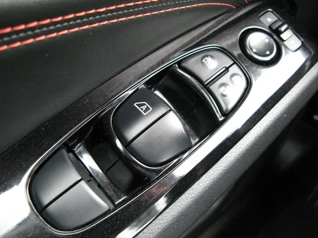 2023 Nissan Altima 2.5 SR — photo