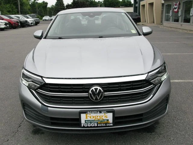 2024 Volkswagen Jetta S — photo