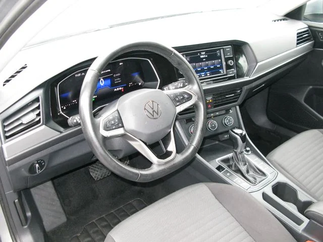 2024 Volkswagen Jetta S — photo