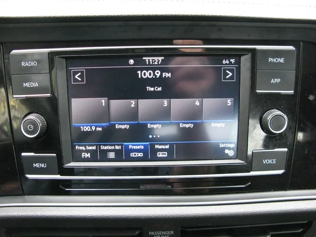 2024 Volkswagen Jetta S — photo