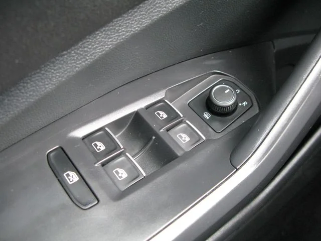 2024 Volkswagen Jetta S — photo