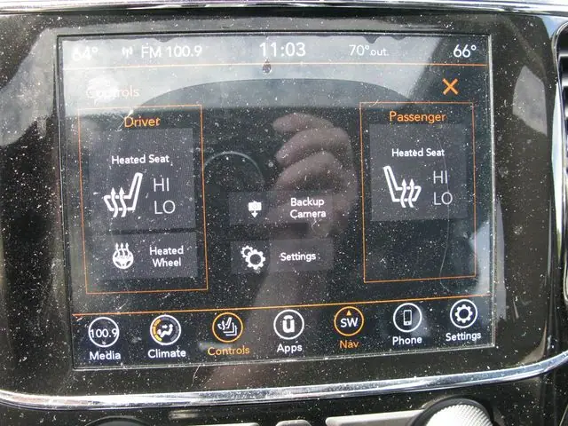 2020 Jeep Grand Cherokee Altitude — photo