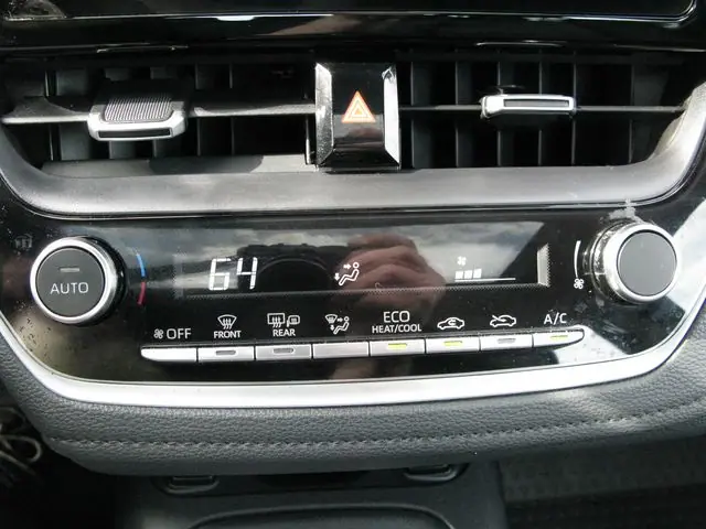 2024 Toyota Corolla XSE — photo