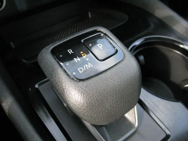 2023 Nissan Rogue SV — photo
