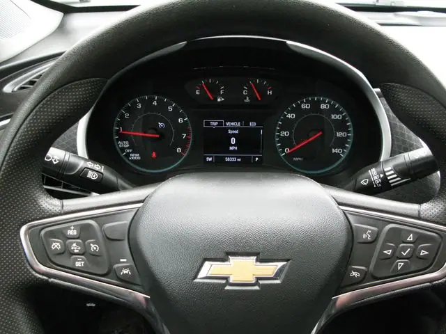 2024 Chevrolet Malibu LT — photo