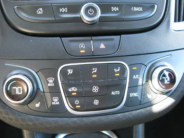 2024 Chevrolet Malibu LT — photo