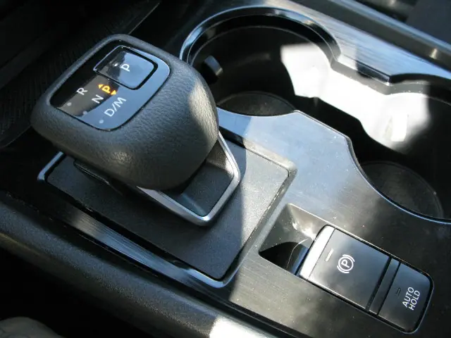 2023 Nissan Rogue S — photo