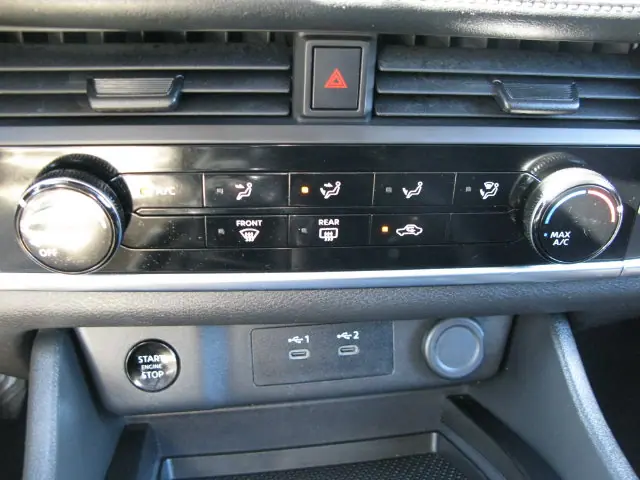 2024 Nissan Rogue S — photo