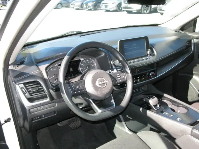 2024 Nissan Rogue S — photo