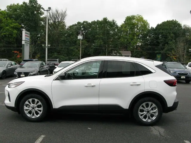 2024 Ford Escape Active — photo
