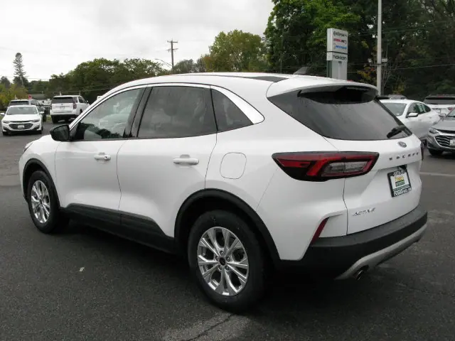 2024 Ford Escape Active — photo