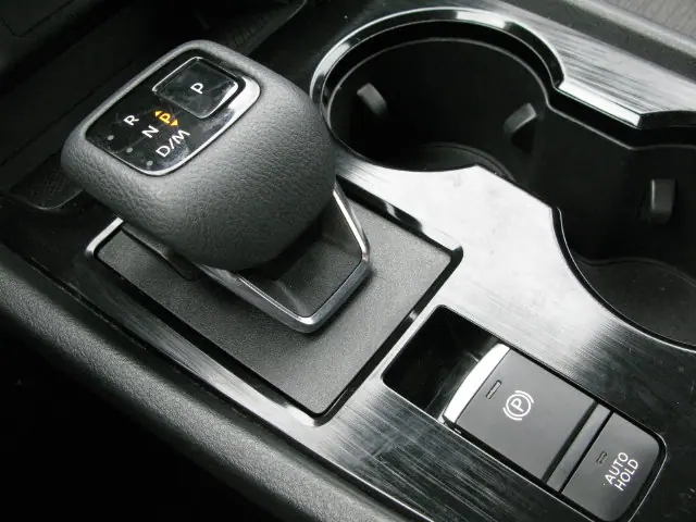 2023 Nissan Rogue SV — photo