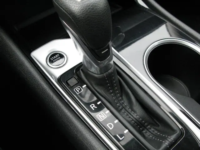 2024 Nissan Altima 2.5 SV — photo