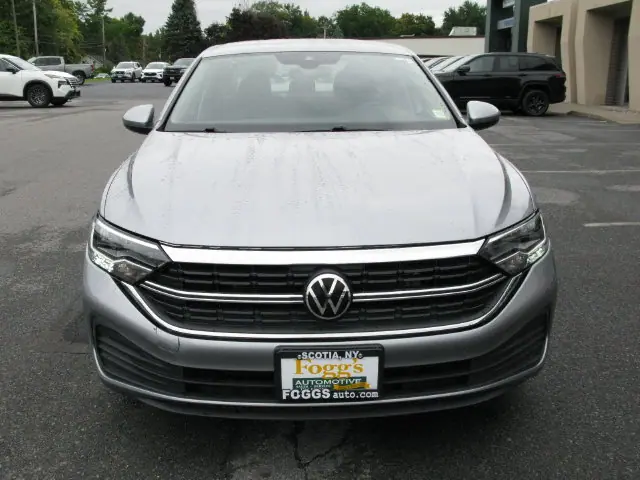 2024 Volkswagen Jetta S — photo