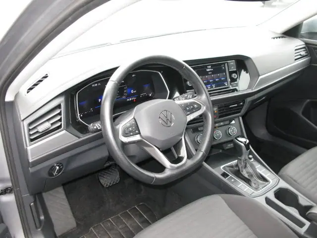 2024 Volkswagen Jetta S — photo