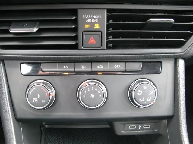 2024 Volkswagen Jetta S — photo