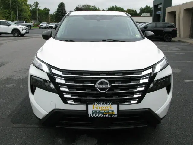 2024 Nissan Rogue S — photo