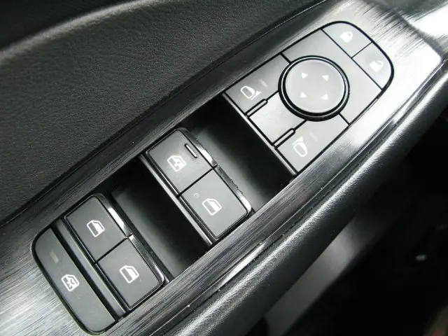 2024 Nissan Rogue S — photo