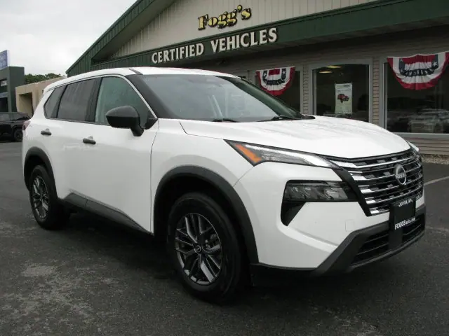 2024 Nissan Rogue S — photo