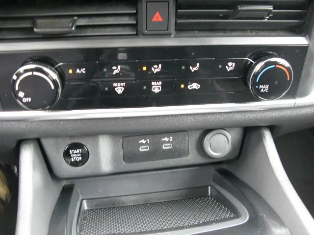 2024 Nissan Rogue S — photo