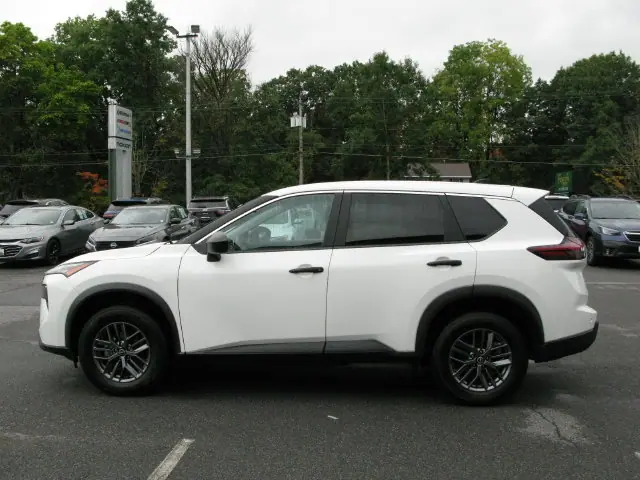 2024 Nissan Rogue S — photo