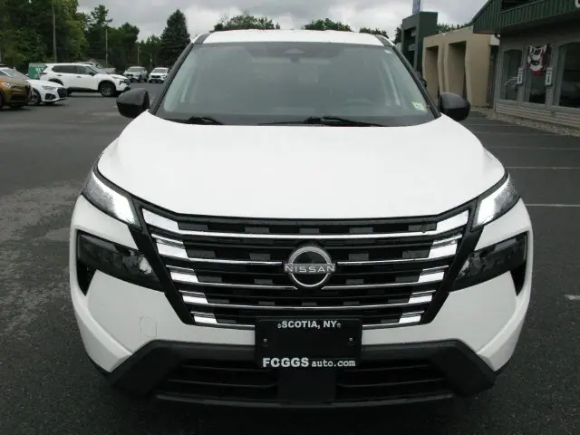 2024 Nissan Rogue S — photo