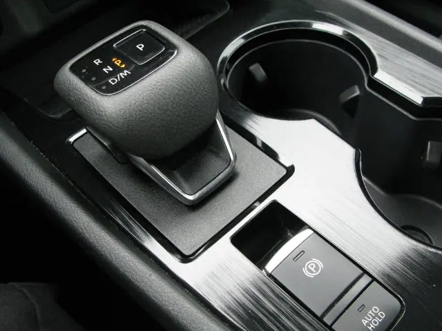 2024 Nissan Rogue S — photo