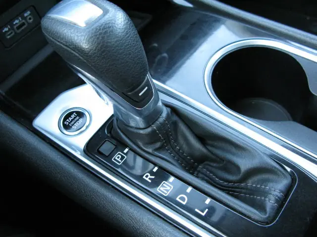 2024 Nissan Altima 2.5 SV — photo