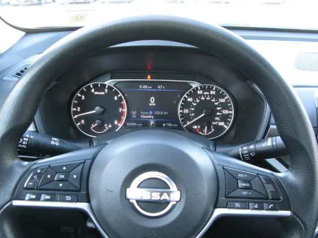 2024 Nissan Altima 2.5 SV — photo