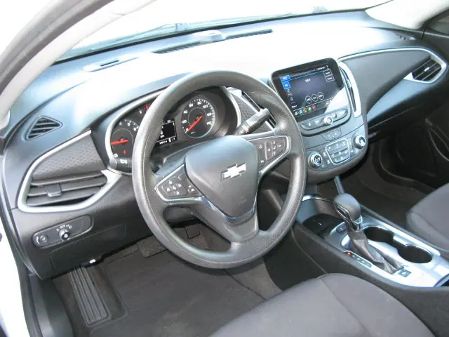 2024 Chevrolet Malibu LT — photo