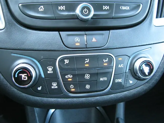 2024 Chevrolet Malibu LT — photo