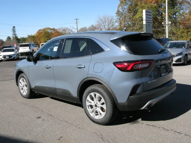 2024 Ford Escape Active — photo