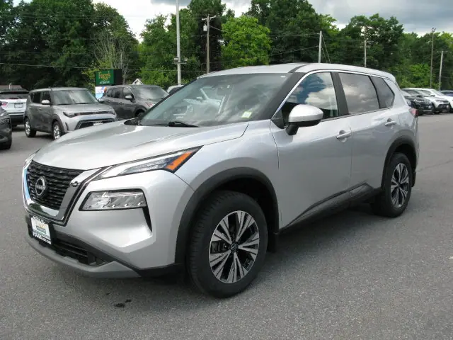 2023 Nissan Rogue SV — photo