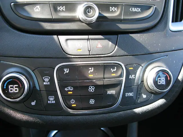 2024 Chevrolet Malibu LT — photo