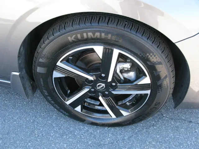 2024 Nissan Sentra SV — photo