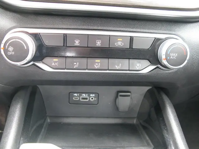 2024 Nissan Altima 2.5 SV — photo