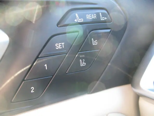 2023 BMW X7 xDrive40i — photo