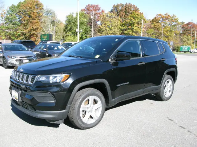 2023 Jeep Compass Sport — photo