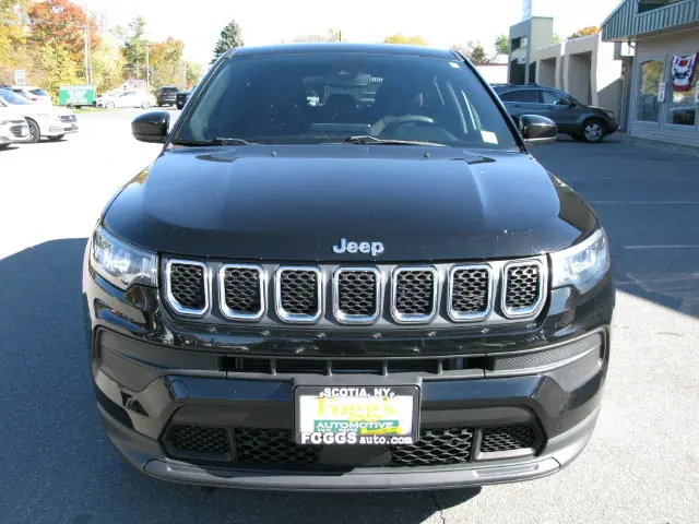 2023 Jeep Compass Sport — photo